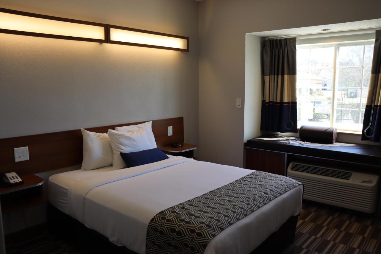 Microtel Inn & Suites By Wyndham Columbus Near Fort Moore Exterior photo